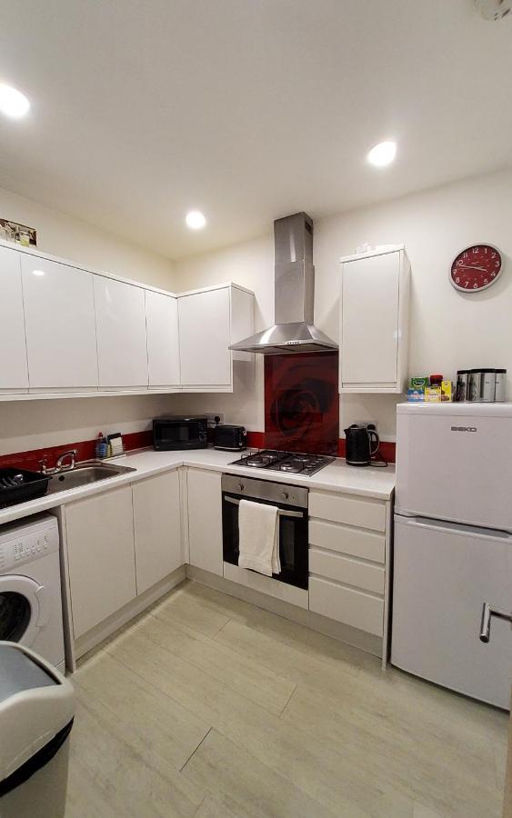 Leith Spectacular Apartment By Sensational Stay Short Lets & Serviced Accommodation With 6 Separate Beds & 2 Baths Edinburgh Exterior photo